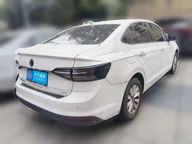 Volkswagen Lavida — Фото автомобиля 2