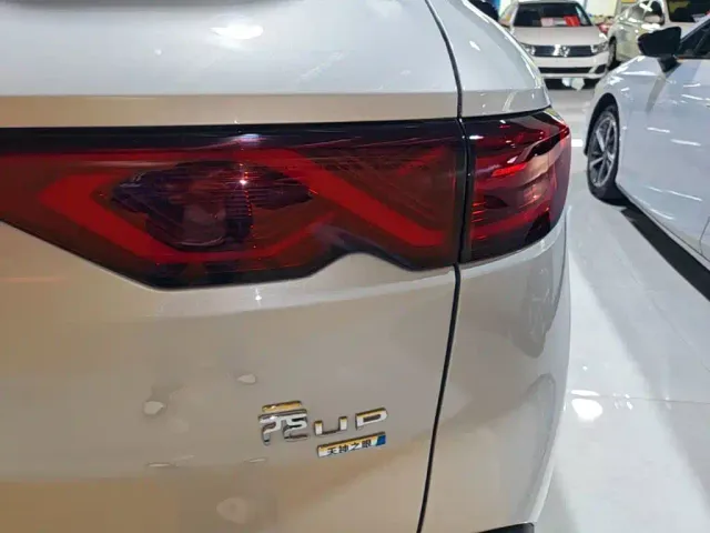 BYD Yuan UP — Фото автомобиля 7