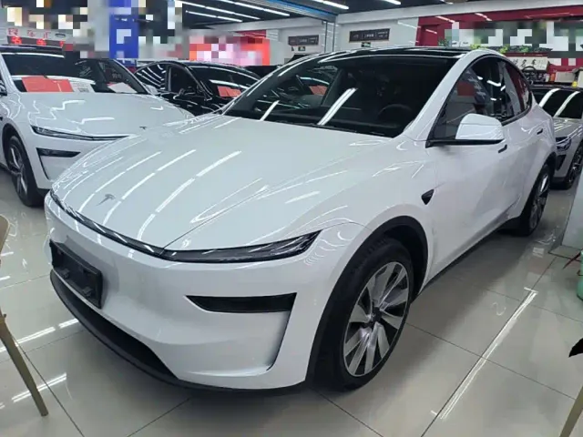 Фотография автомобиля — Tesla Model Y