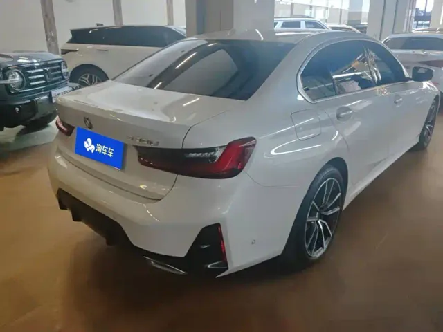 BMW 3 Series — Фото автомобиля 3