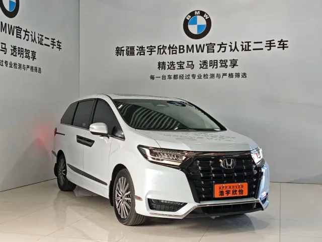 Honda Elysion — Фото автомобиля 3
