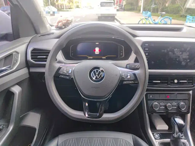 Volkswagen T-Cross — Фото автомобиля 6