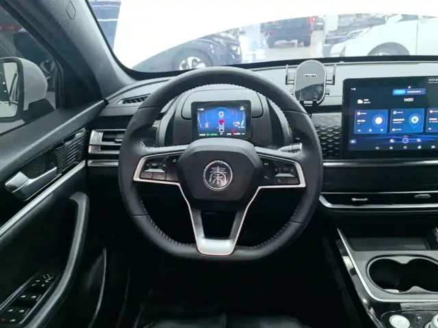 BYD Qin PLUS — Фото автомобиля 10