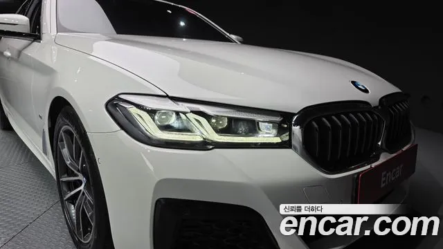 BMW 5-Series — Фото автомобиля 18