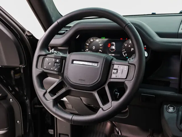 Land Rover Defender — Фото автомобиля 18