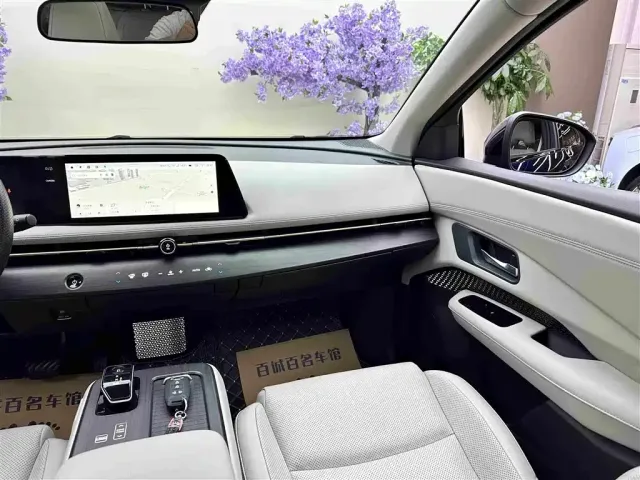Nissan Ariya — Фото автомобиля 15