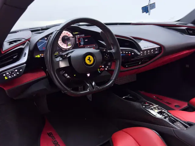 Ferrari SF90 — Фото автомобиля 24