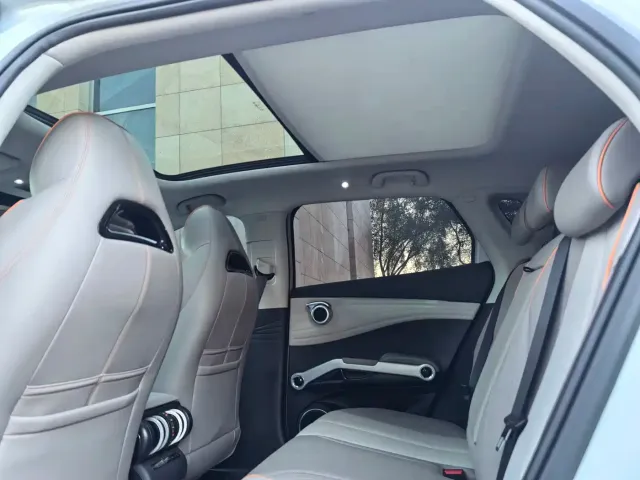 BYD Yuan PLUS — Фото автомобиля 8