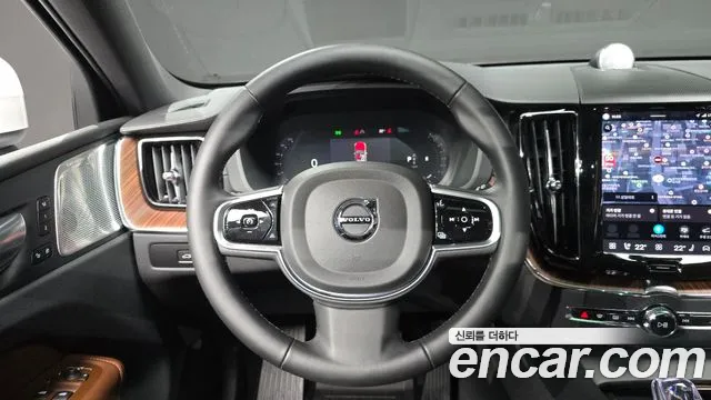 Volvo XC60 2nd Gen — Фото автомобиля 20