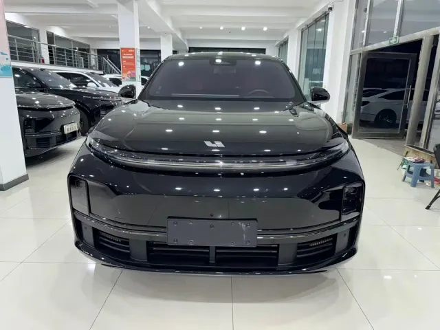 Li Auto L7 — Фото автомобиля 2
