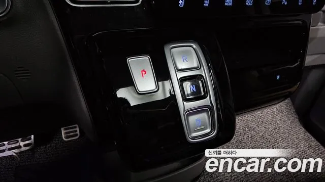 Hyundai Staria — Фото автомобиля 12