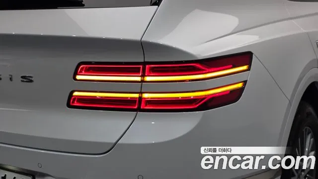Genesis GV80 — Фото автомобиля 8