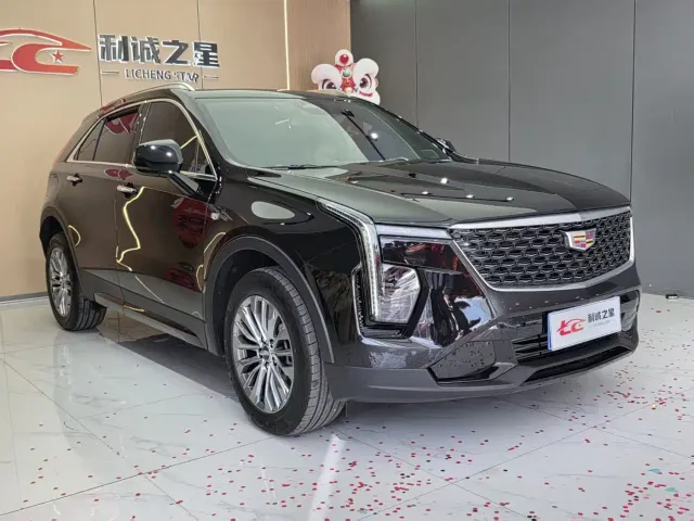 Cadillac XT4 — Фото автомобиля 3