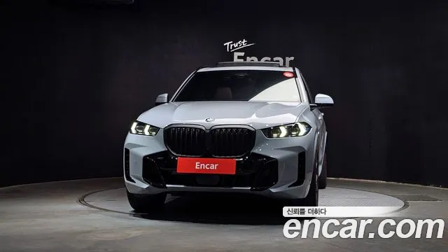 BMW X5 xDrive 40i M Sport — Фото автомобиля 3