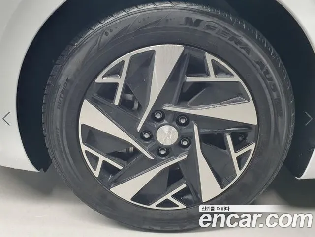 Hyundai Grandeur (New) Hybrid — Фото автомобиля 12