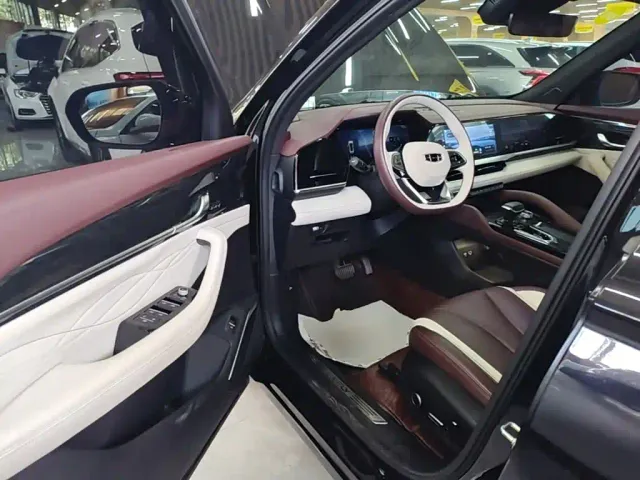 Geely Xingyue L — Фото автомобиля 15