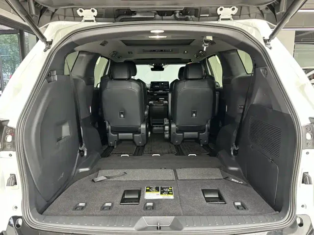 Toyota Granvia — Фото автомобиля 7