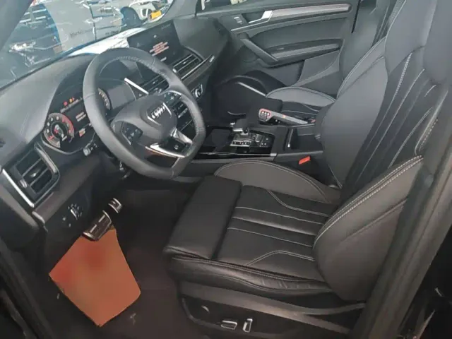 Audi Q5L — Фото автомобиля 14