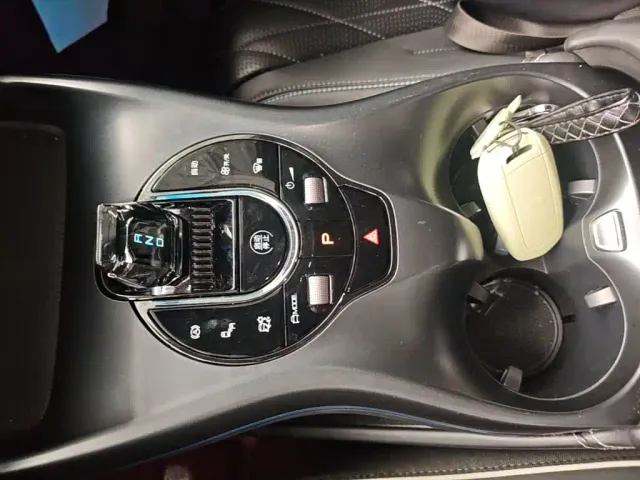 BYD Seal — Фото автомобиля 13