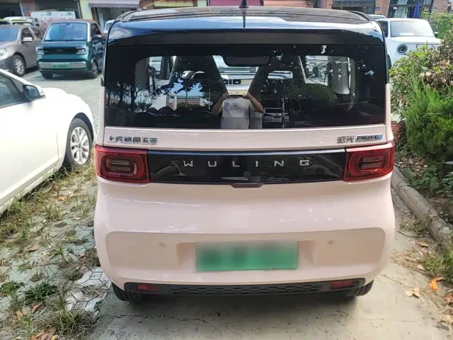 Wuling Hongguang Mini EV — Фото автомобиля 5