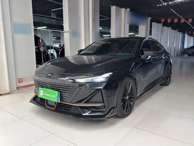 Фотография автомобиля — Changan UNI-V