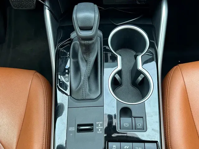 Toyota Highlander — Фото автомобиля 16