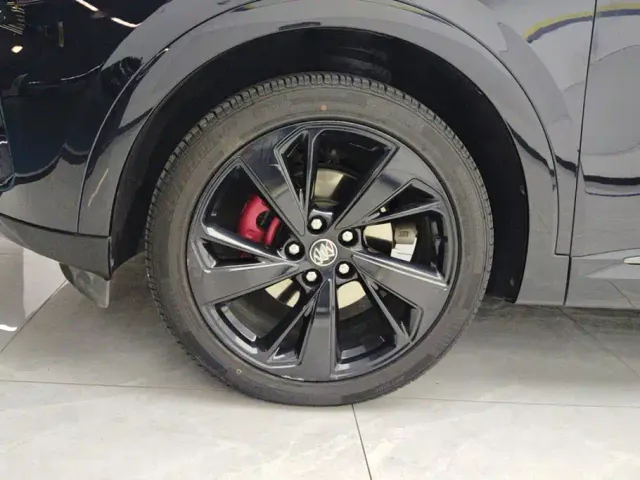 Buick Envision S — Фото автомобиля 6