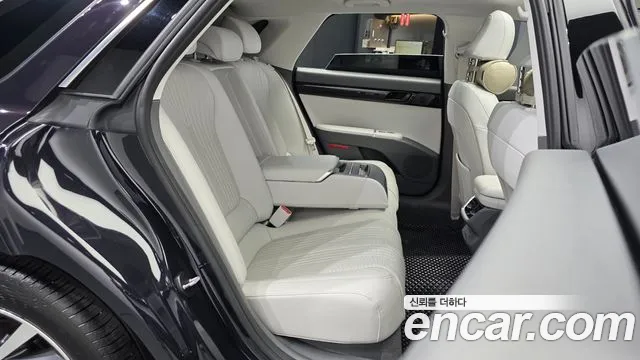 Hyundai Grandeur GN7 — Фото автомобиля 12
