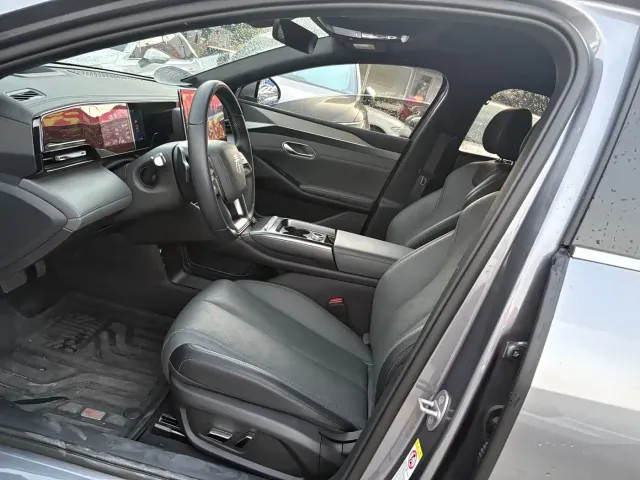 BYD Qin L — Фото автомобиля 4