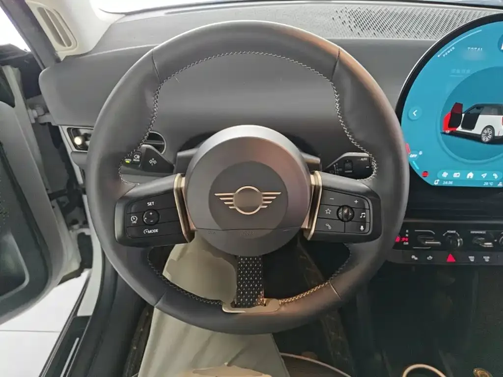 MINI Electric MINI COOPER 2025 Model 456km COOPER E Classic — Фото автомобиля 2
