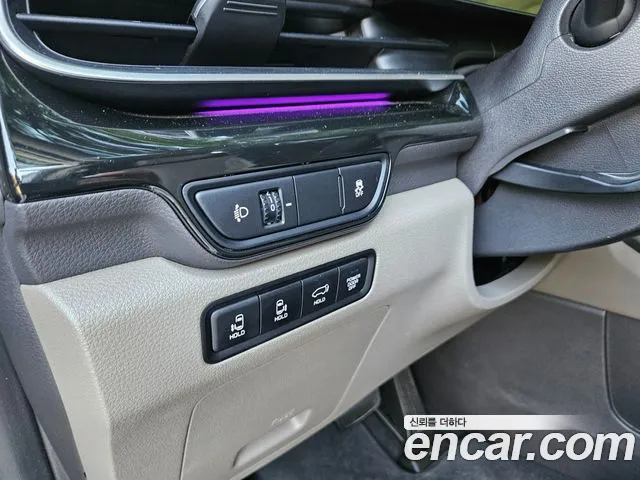 Kia Carnival — Фото автомобиля 11