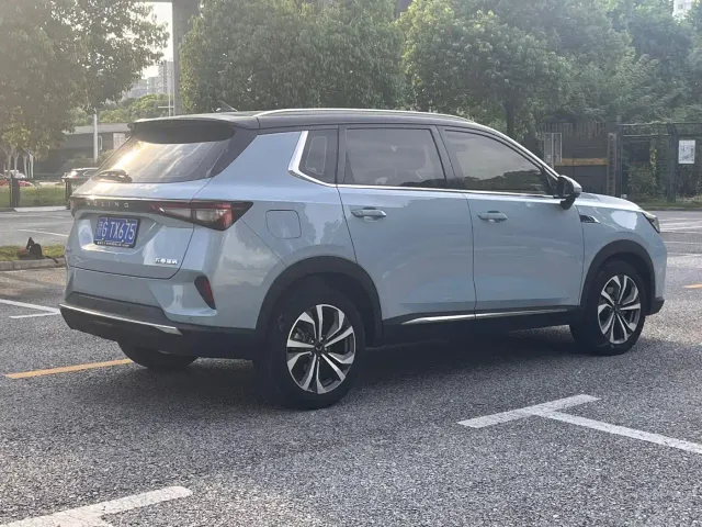 Wuling Asta — Фото автомобиля 6