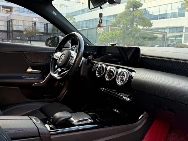 Mercedes-Benz Mercedes-Benz A-Class 2022 A 200 L Sport Sedan Style — Фото автомобиля 12