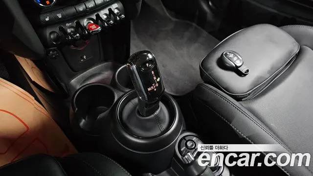 Mini Cooper Cooper Classic — Фото автомобиля 9