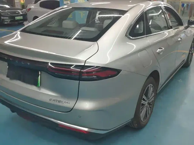 Geely Galaxy Stellar 6 — Фото автомобиля 7