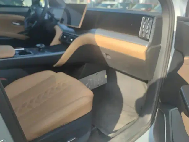 BYD Song L DM-i — Фото автомобиля 8