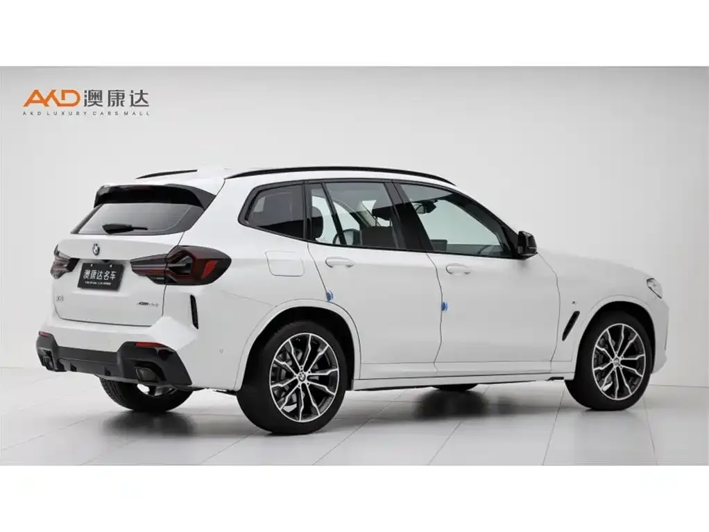 BMW BMW X3 2023 Facelift xDrive30i Leading M Night Package — Фото автомобиля 3