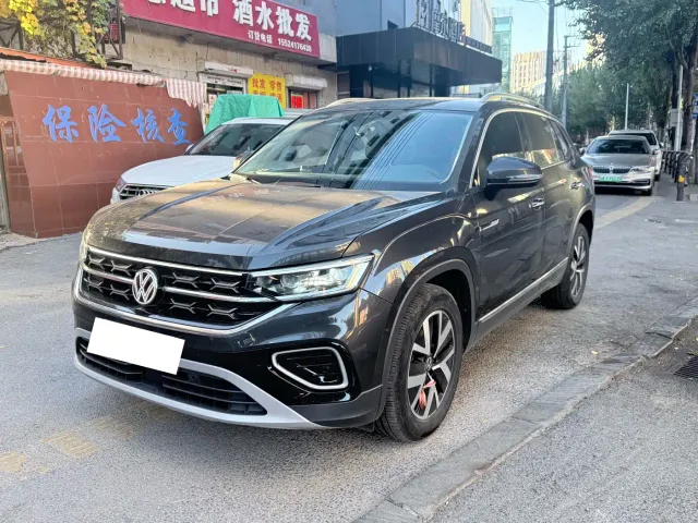 Фотография автомобиля — Volkswagen Tayron