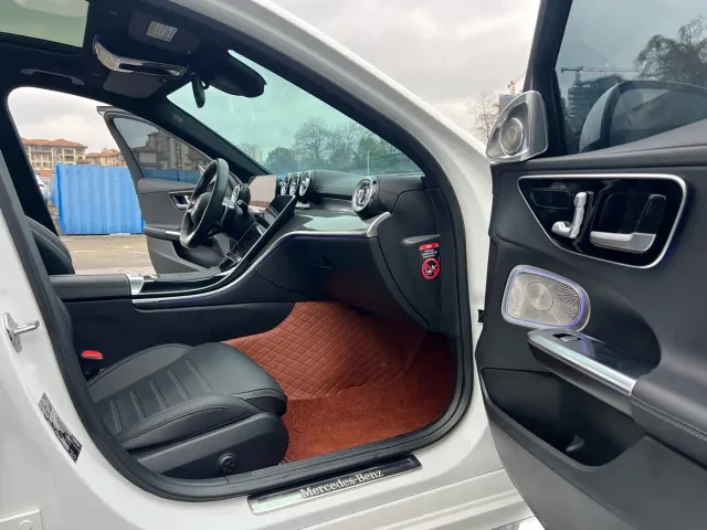 Mercedes-Benz C-Class — Фото автомобиля 6