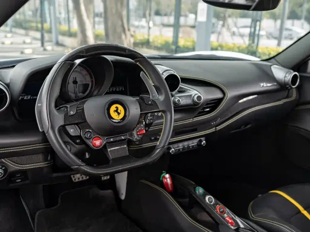 Ferrari F8 — Фото автомобиля 10