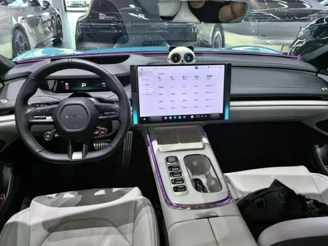 Xiaomi SU7 — Фото автомобиля 9