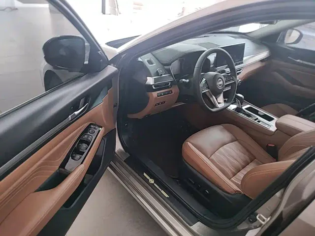 Nissan Teana — Фото автомобиля 15