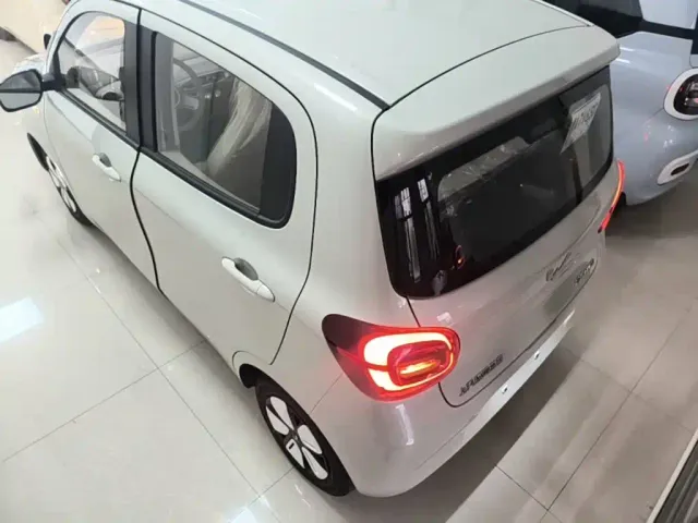 Wuling Hongguang Mini EV — Фото автомобиля 4