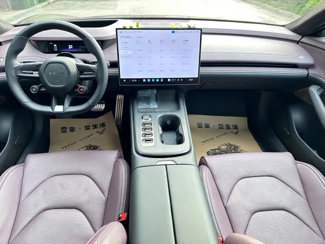 Xiaomi SU7 — Фото автомобиля 17