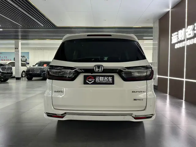 Honda Elysion — Фото автомобиля 8