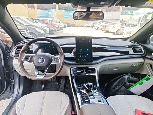 BYD Qin PLUS — Фото автомобиля 9