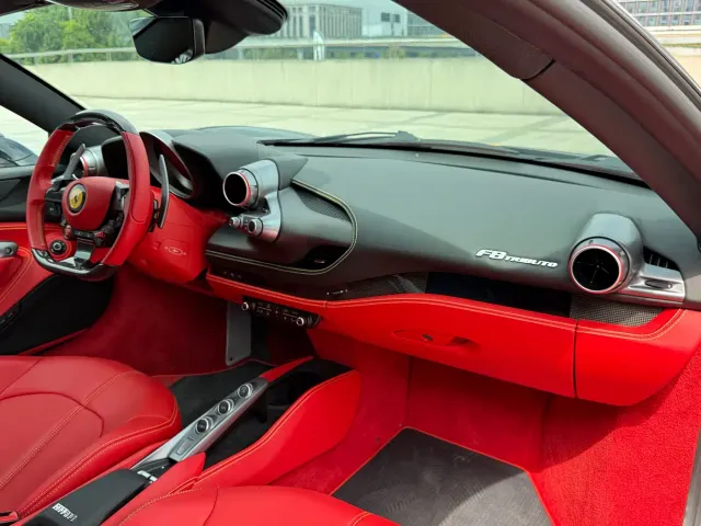Ferrari F8 — Фото автомобиля 11