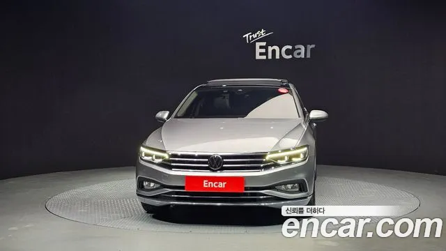 Volkswagen Passat — Фото автомобиля 3