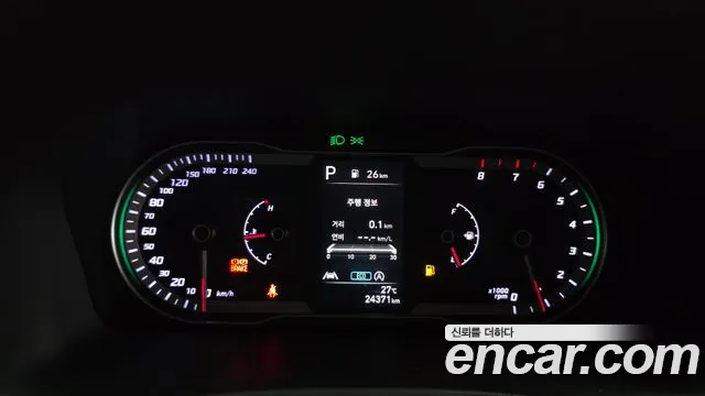 Hyundai Tucson Tucson (NX4) Бензин 1.6 турбо 2WD — Фото автомобиля 8
