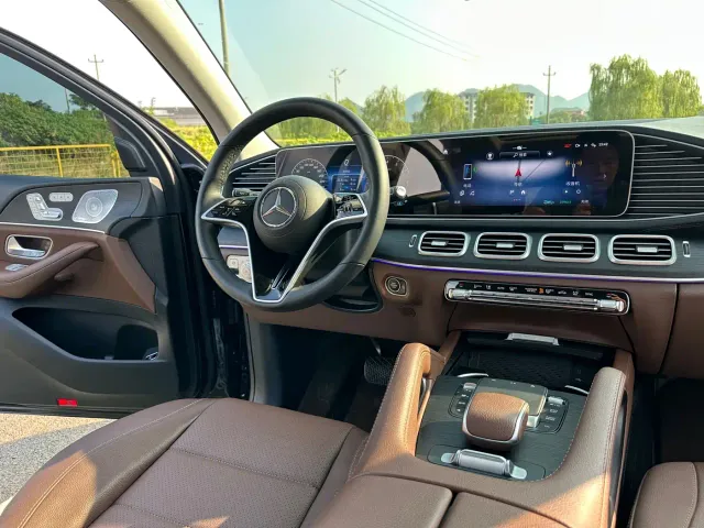 Mercedes-Benz GLE-Class — Фото автомобиля 16